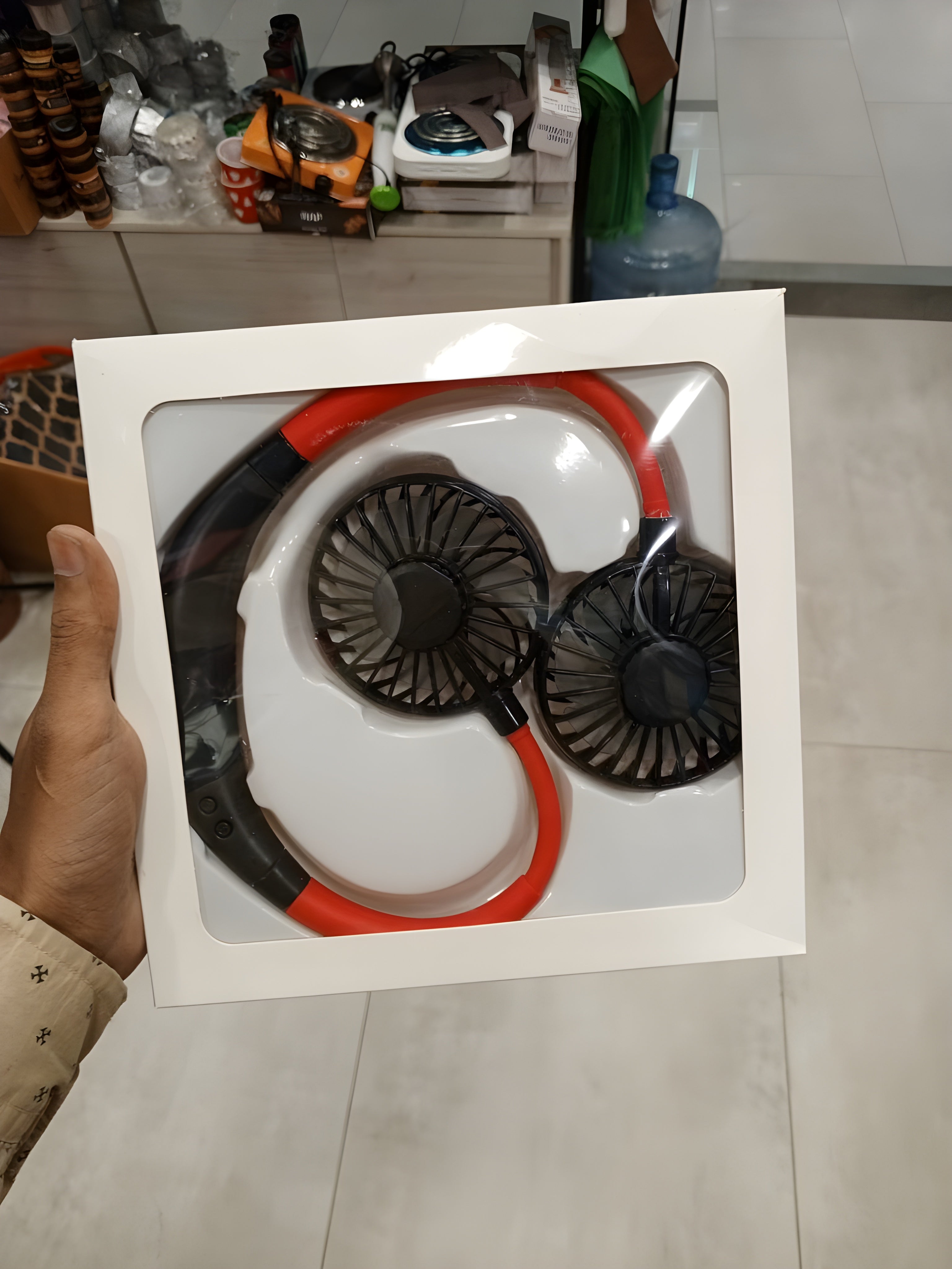 Stay Cool Anywhere: Hands-Free Sports Aromatherapy Fan with 10-Hour Battery Life