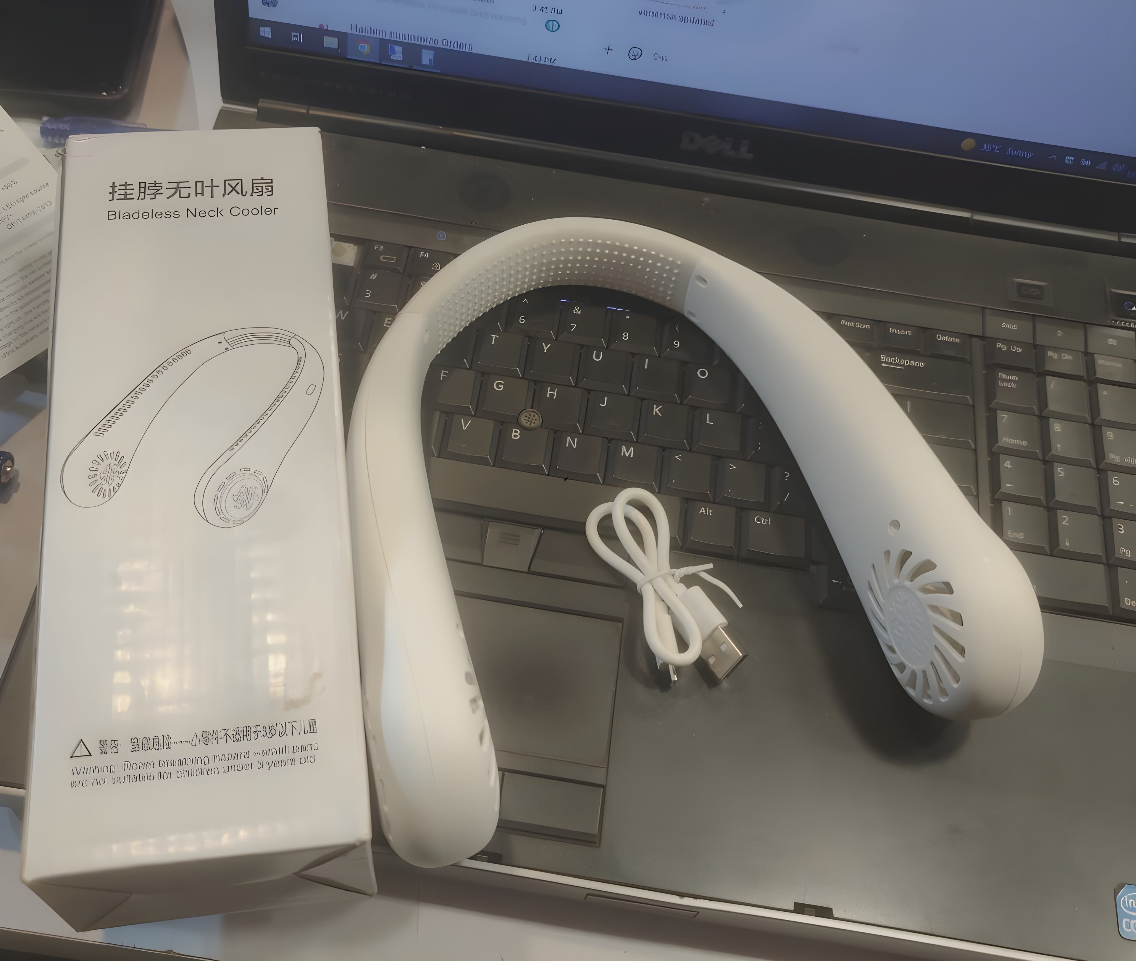 Modern Wearable Neck Fan – Ultra-Lightweight Bladeless Personal Cooler